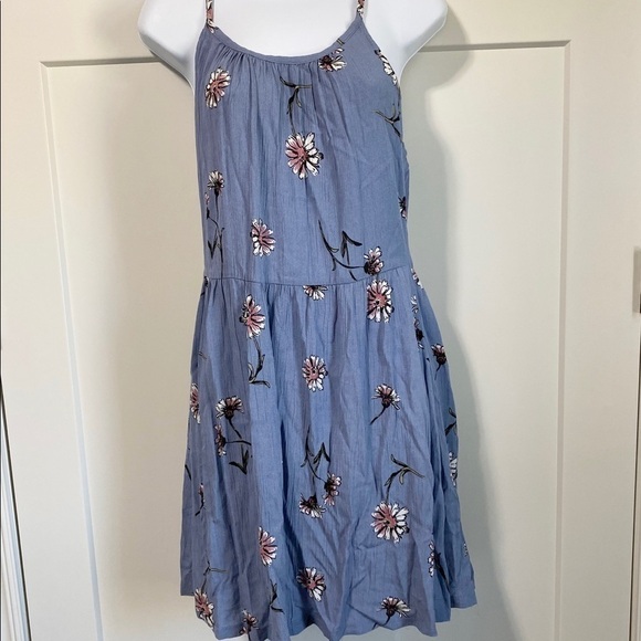 Wallflower spaghetti strap criss cross back blue floral dress size Medium - Picture 2 of 7